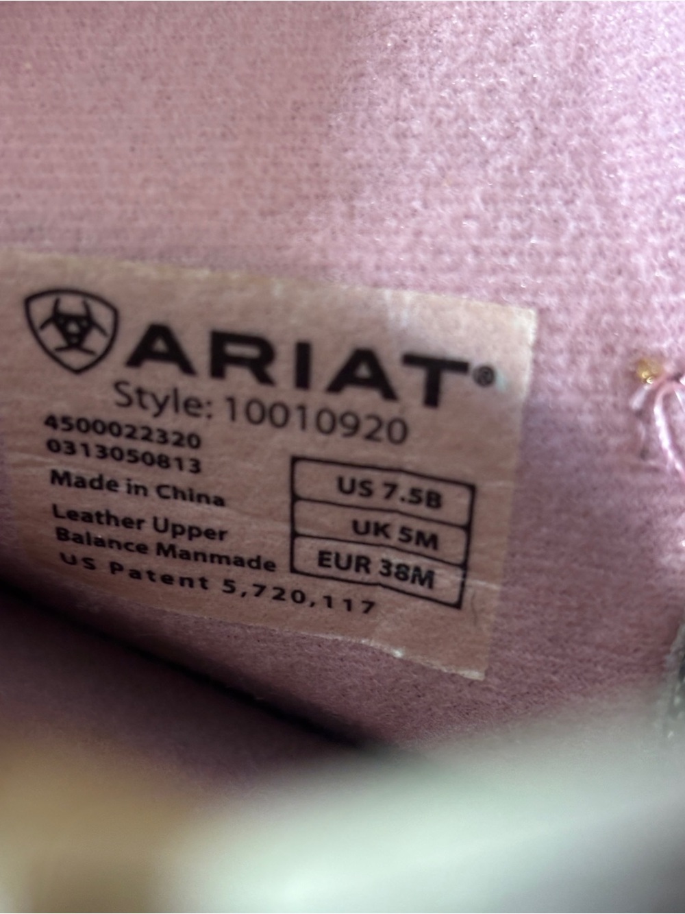 Label inside a shoe/boot - Picture 4 of 5